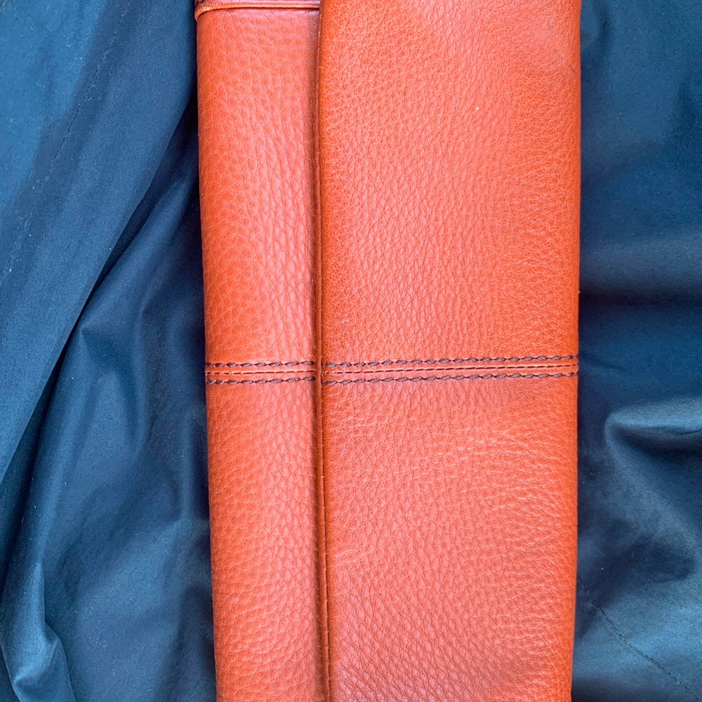 HOBO STRAPPY WALLET